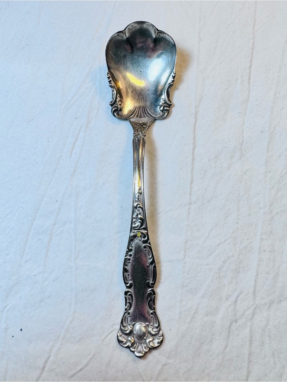 Antique WM Rogers & Son AA Silverplate Oxford Pattern Sugar Shell Spoon 1901